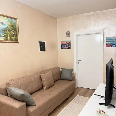 Luxury 1 Near Square 21 Διαμέρισμα *